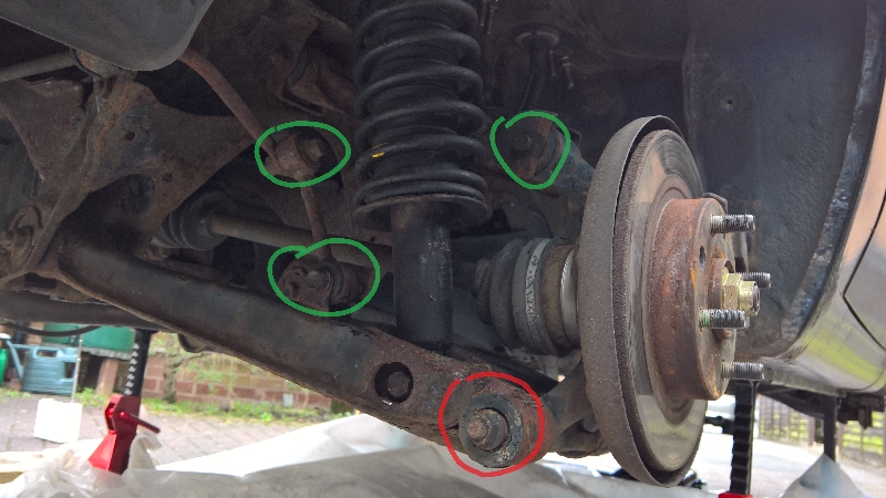 sorting my suspension - bolts to loosen.jpg